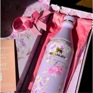- BNIB never opened love shack fancy Stanley all day Slim bottle Happy Thoughts